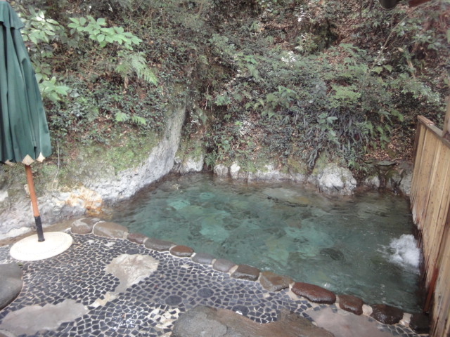 写真 大沢温泉「山の家」露天風呂.jpg