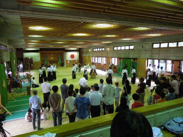 写真 小笠原流 会場.jpg