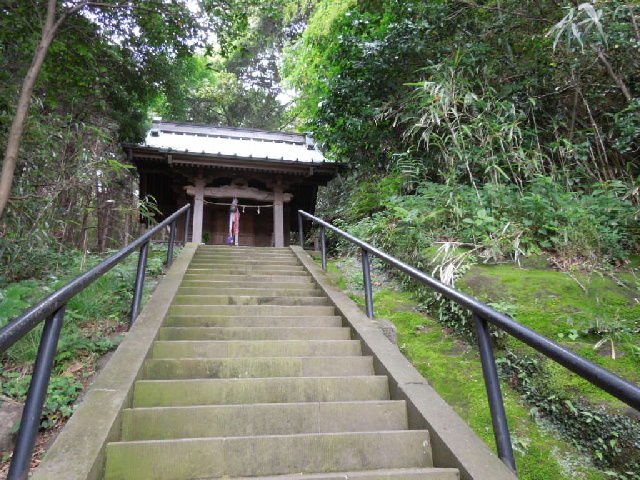 写真 梶原御霊神社階段.jpg